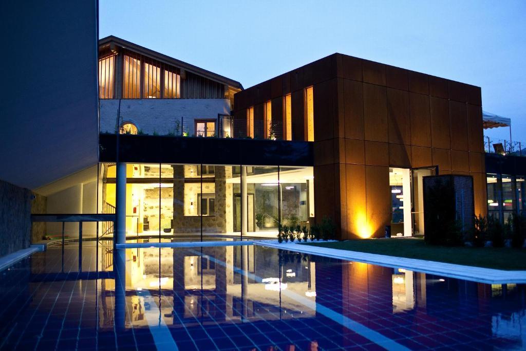 Hotel Gruener Baum เบรสซาโนเน ภายนอก รูปภาพ