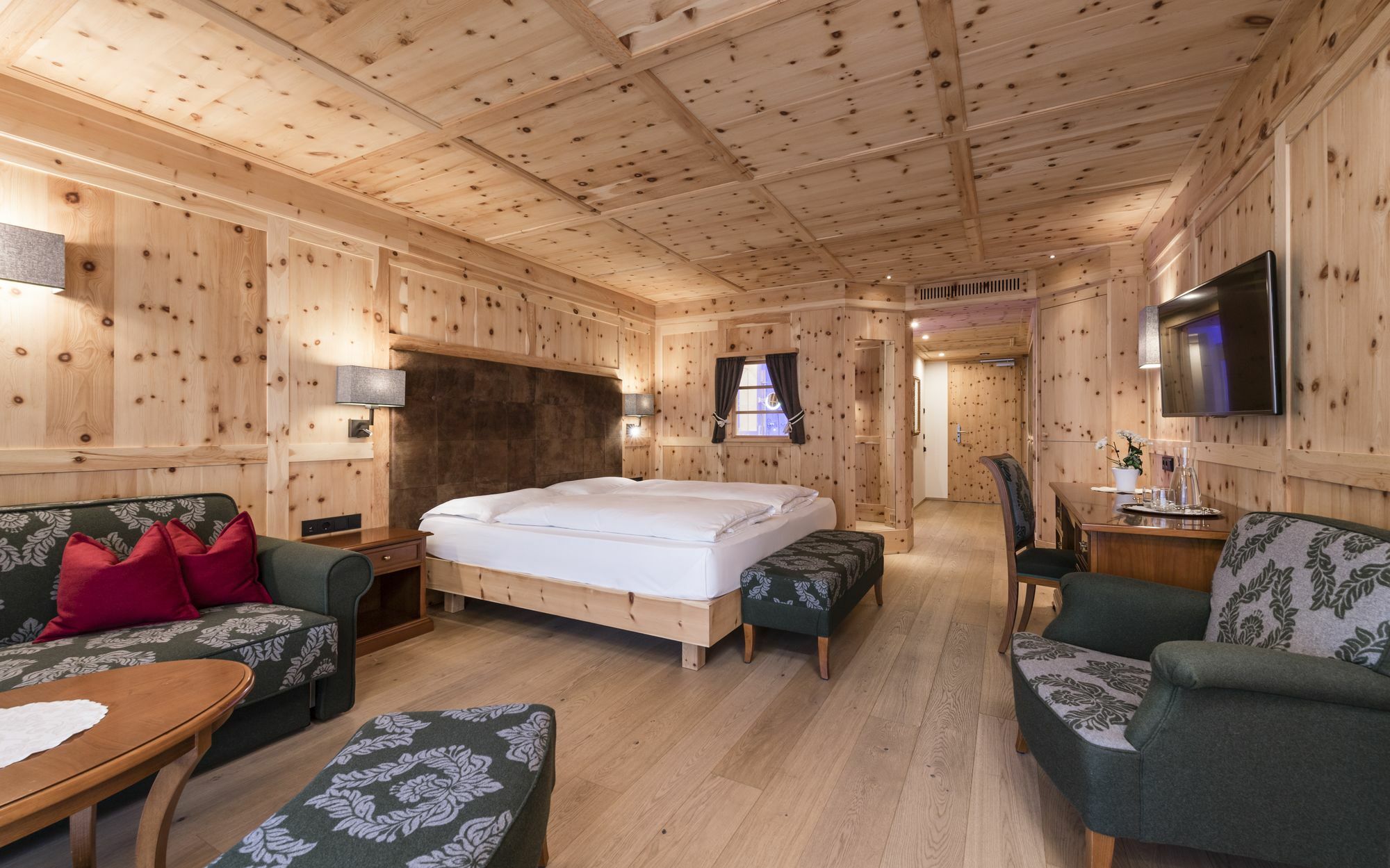 Hotel Gruener Baum เบรสซาโนเน ภายนอก รูปภาพ